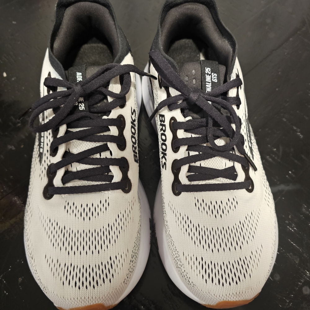 Brooks Women's Adrenaline GT25 Shoes